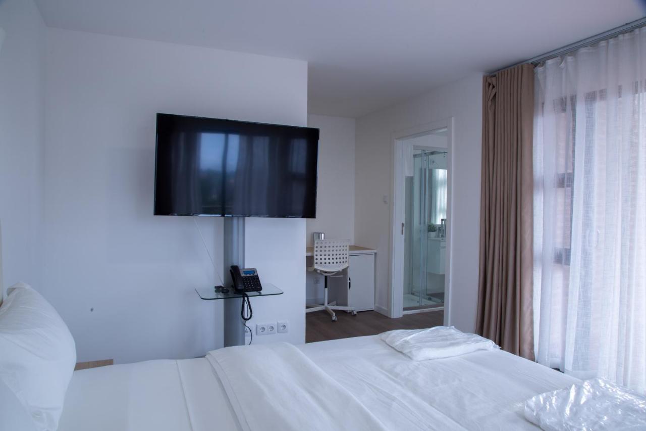 Wdc Aparthotel - Buea Экстерьер фото